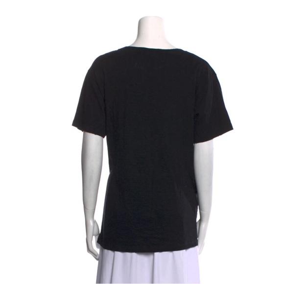 Gucci
Graphic Print Scoop Neck T-Shirt
Size: S - Picture 3 of 3